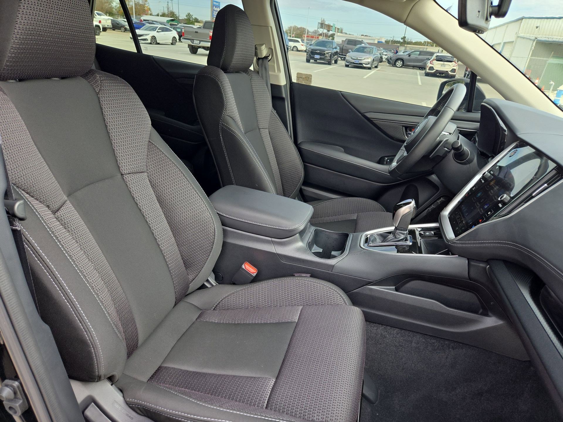 Used 2025 Subaru Outback Premium image 31