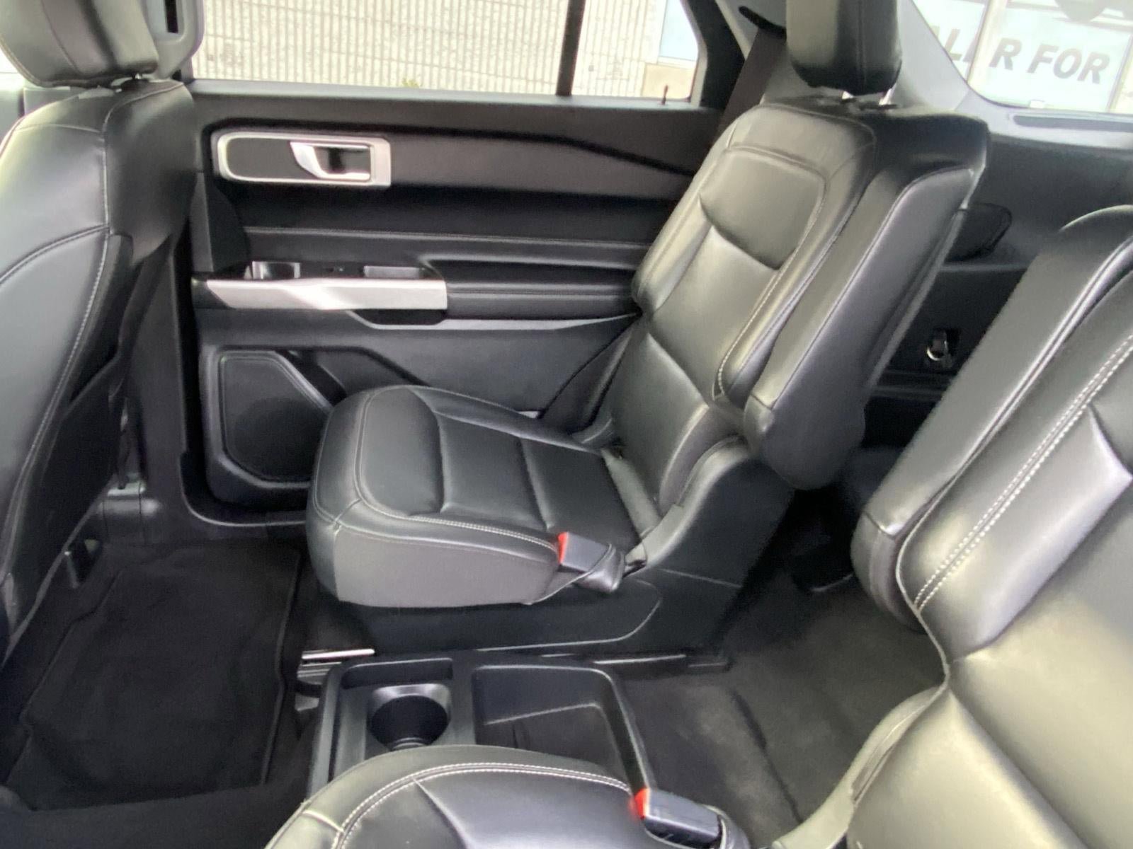 Used 2021 Ford Explorer XLT w/ Equipment Group 202A image 32