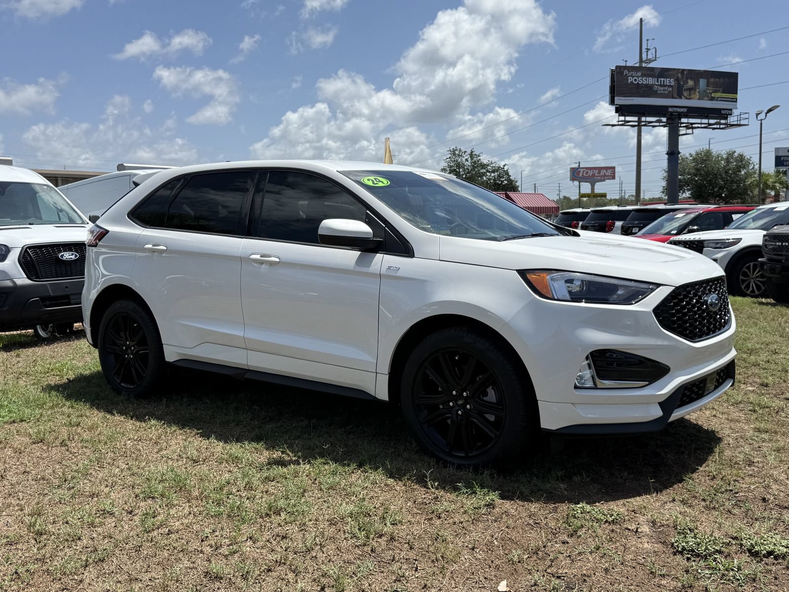 Certified 2024 Ford Edge ST-Line AWD/4WD image 2