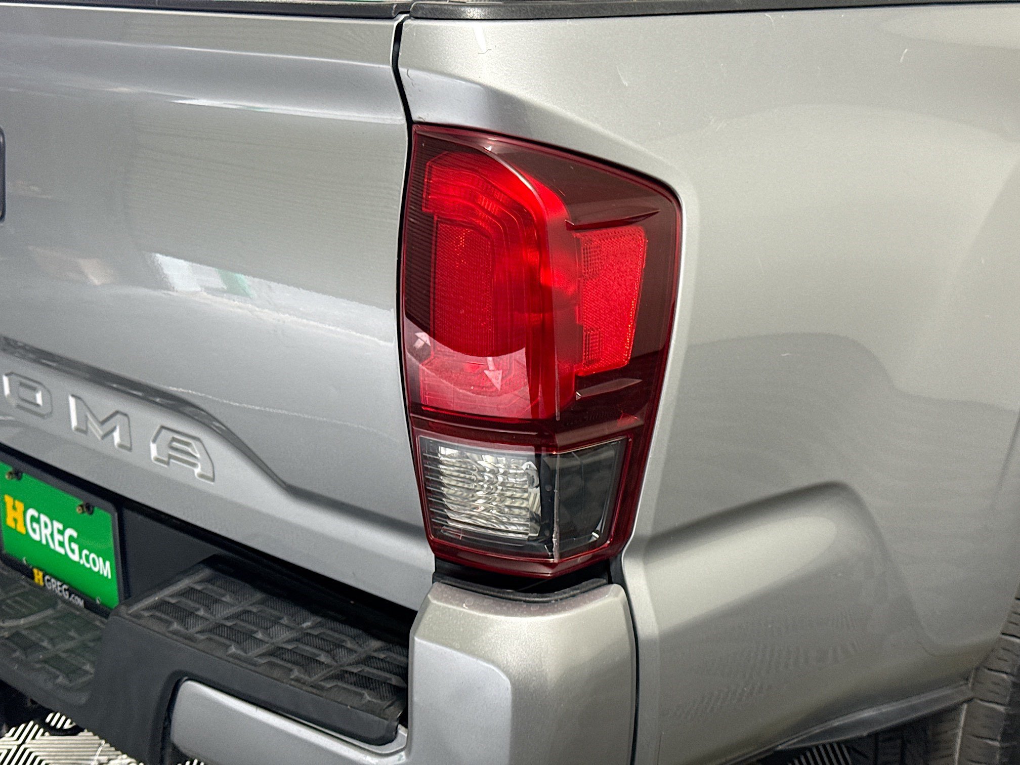 Used 2020 Toyota Tacoma SR w/ SR Convenience Package RWD image 33