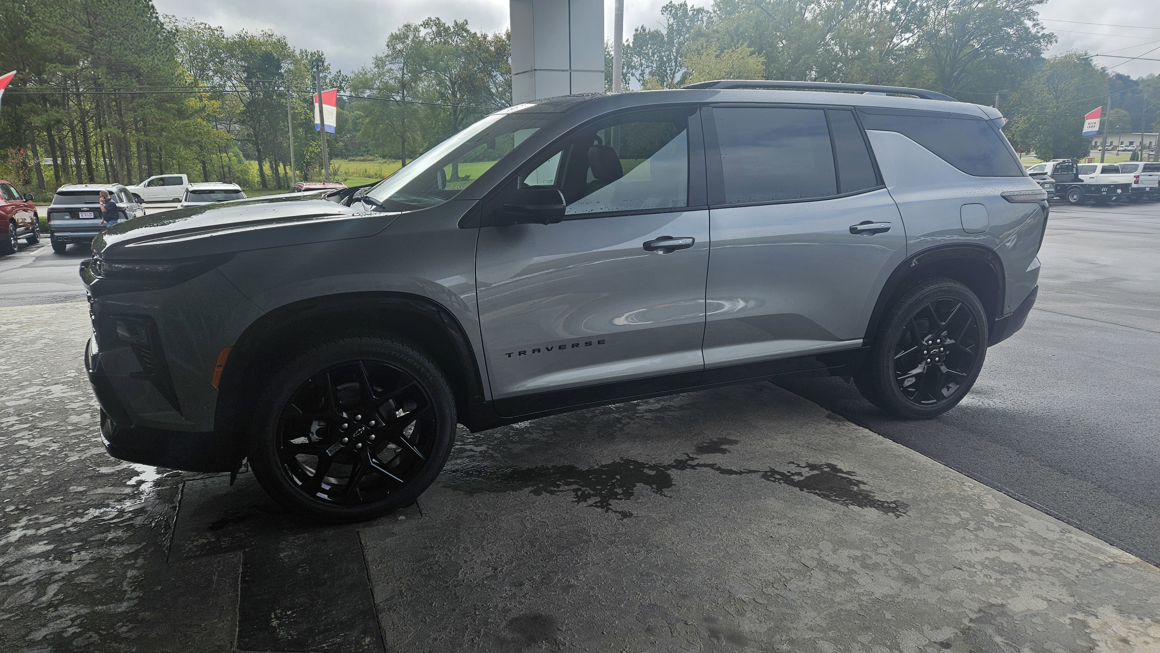 New 2026 Chevrolet Traverse RS image 1