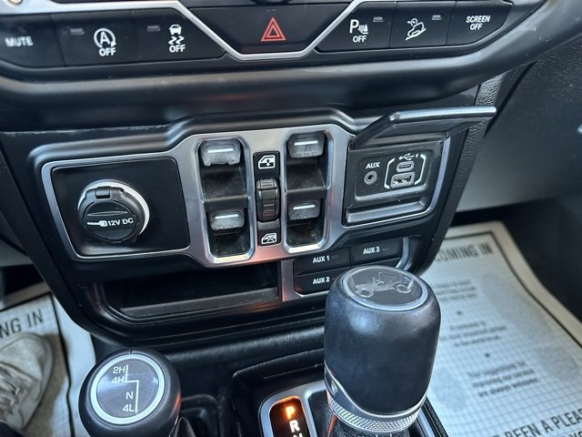 Used 2020 Jeep Wrangler Unlimited Sahara image 35