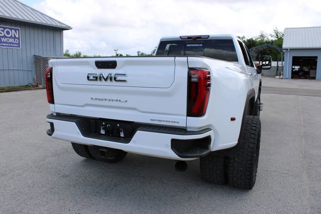 Used 2024 GMC Sierra 3500 Denali Ultimate AWD/4WD image 10