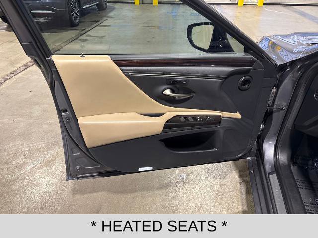 Used 2019 Lexus ES 350 350 w/ Premium Package image 10