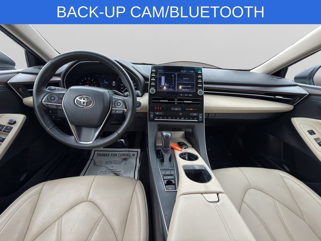 Used 2022 Toyota Avalon XLE w/ Moonroof Package FWD image 4