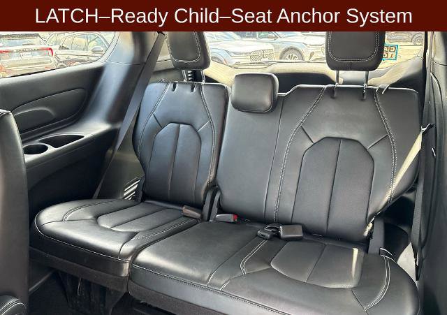 Used 2025 Chrysler Pacifica Select FWD image 21