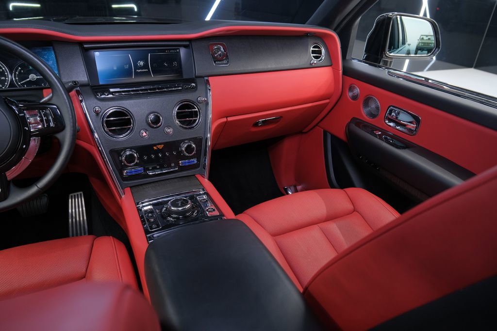 Used 2019 Rolls-Royce Cullinan AWD/4WD image 45