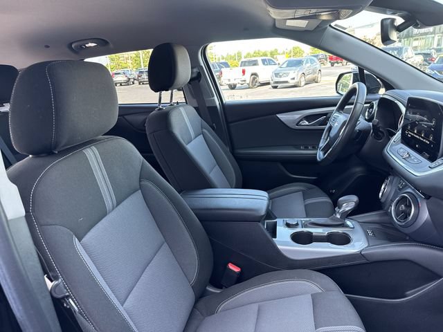 Used 2024 Chevrolet Blazer LT w/ Convenience Package FWD image 17
