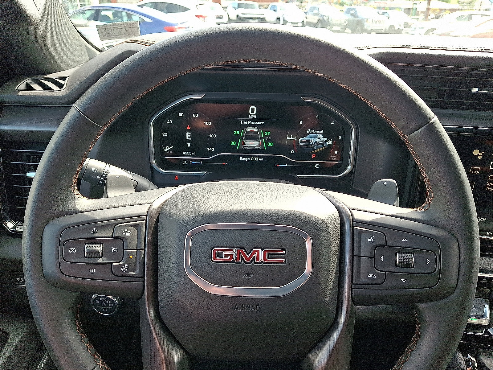 Used 2025 GMC Sierra 1500 AT4 w/ Technology Package AWD/4WD image 22
