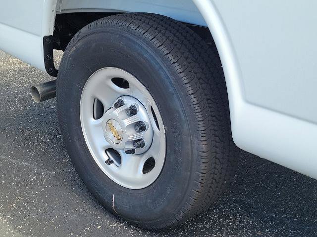 New 2025 Chevrolet Express 2500 Extended w/ Driver Convenience Package RWD image 13