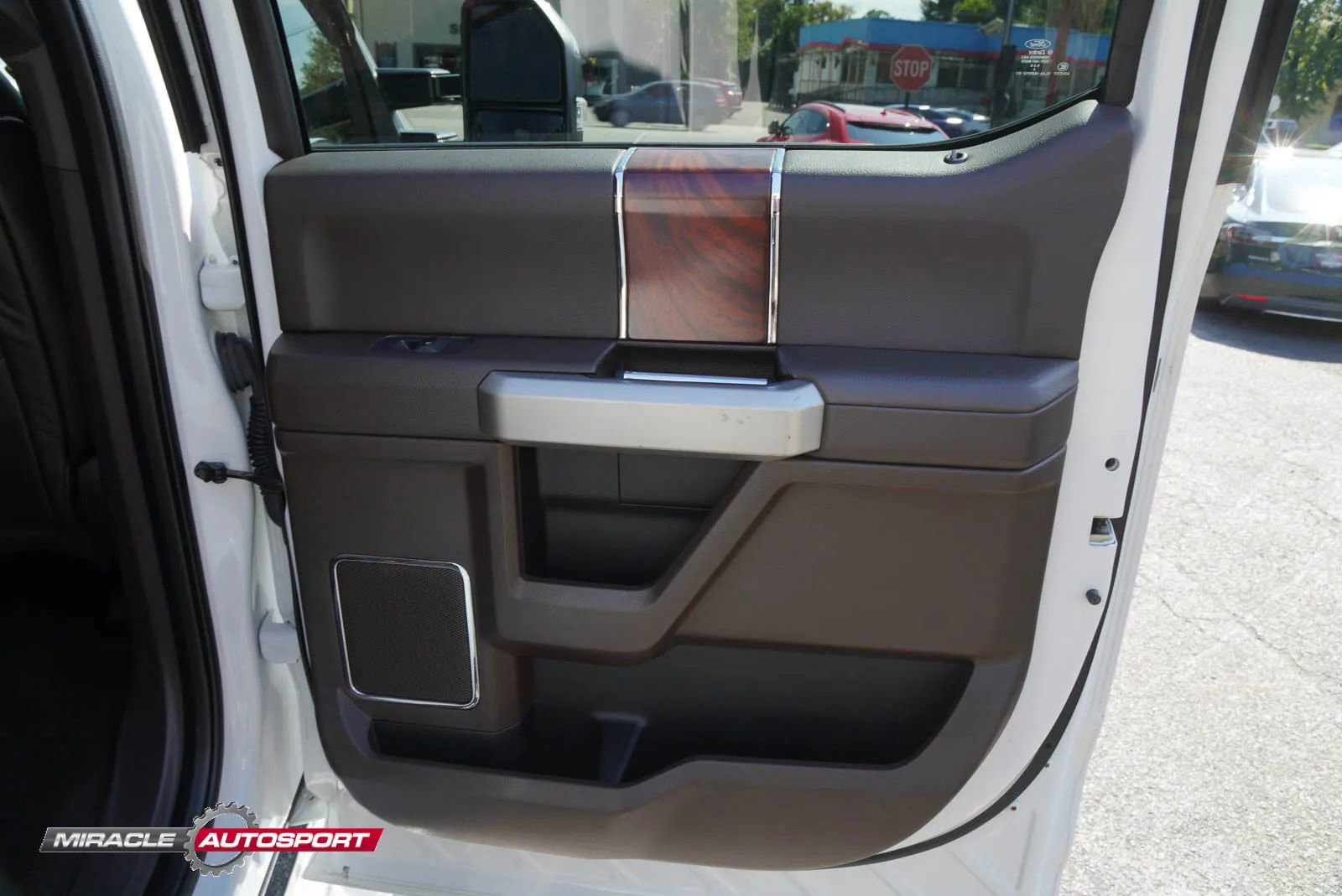 Used 2017 Ford F350 King Ranch w/ Tow Technology Bundle AWD/4WD image 36