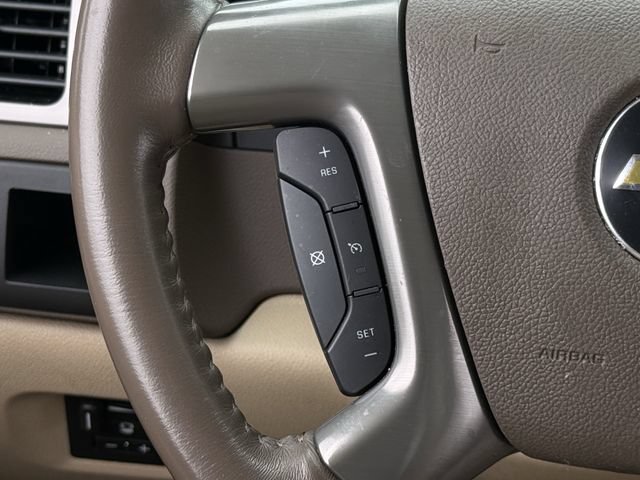 Used 2011 Chevrolet Tahoe LTZ RWD image 16