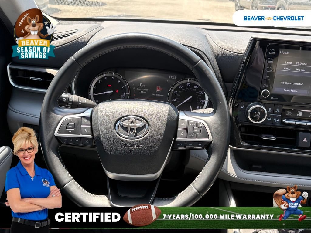 Used 2022 Toyota Highlander XLE FWD image 18