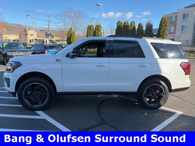 Used 2023 Ford Expedition Limited image 5