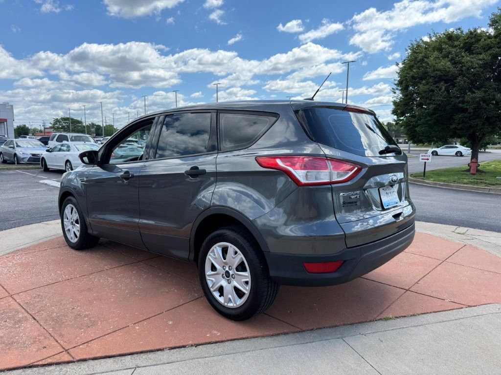 Used 2015 Ford Escape S FWD image 4