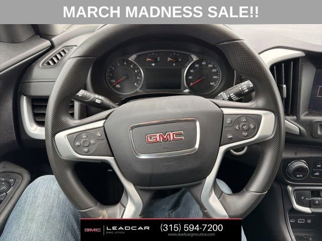 Used 2024 GMC Terrain SLE w/ Driver Convenience Package image 19