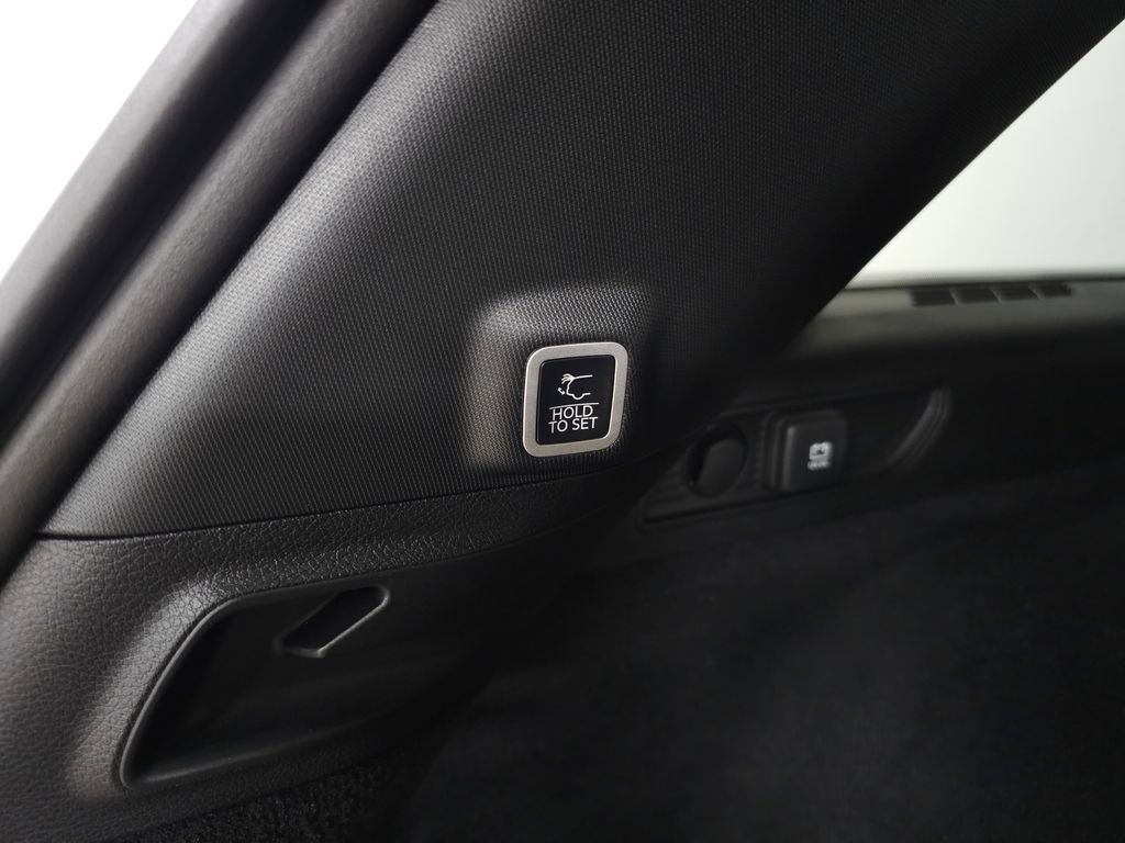 Used 2025 Jeep Grand Cherokee Summit AWD/4WD image 9