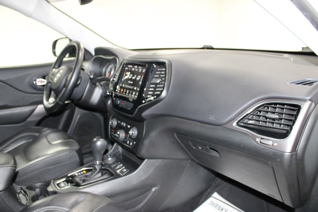 Used 2019 Jeep Cherokee Limited AWD/4WD image 27