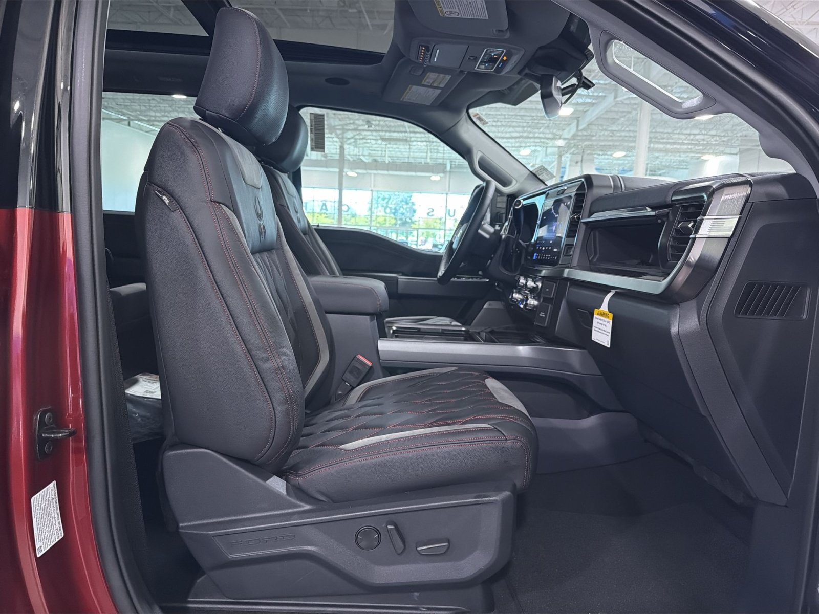 New 2026 Ford F250 Lariat w/ Black Appearance Package AWD/4WD image 27