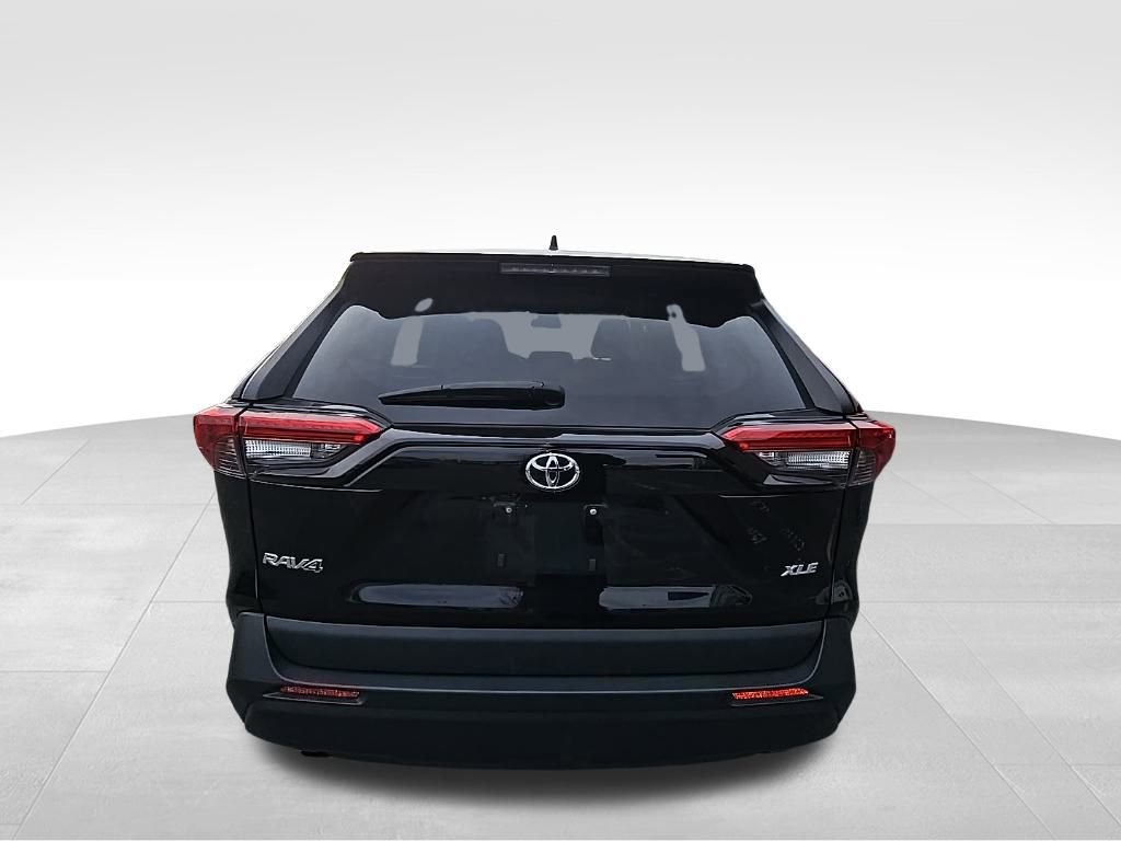 Used 2024 Toyota RAV4 XLE image 7