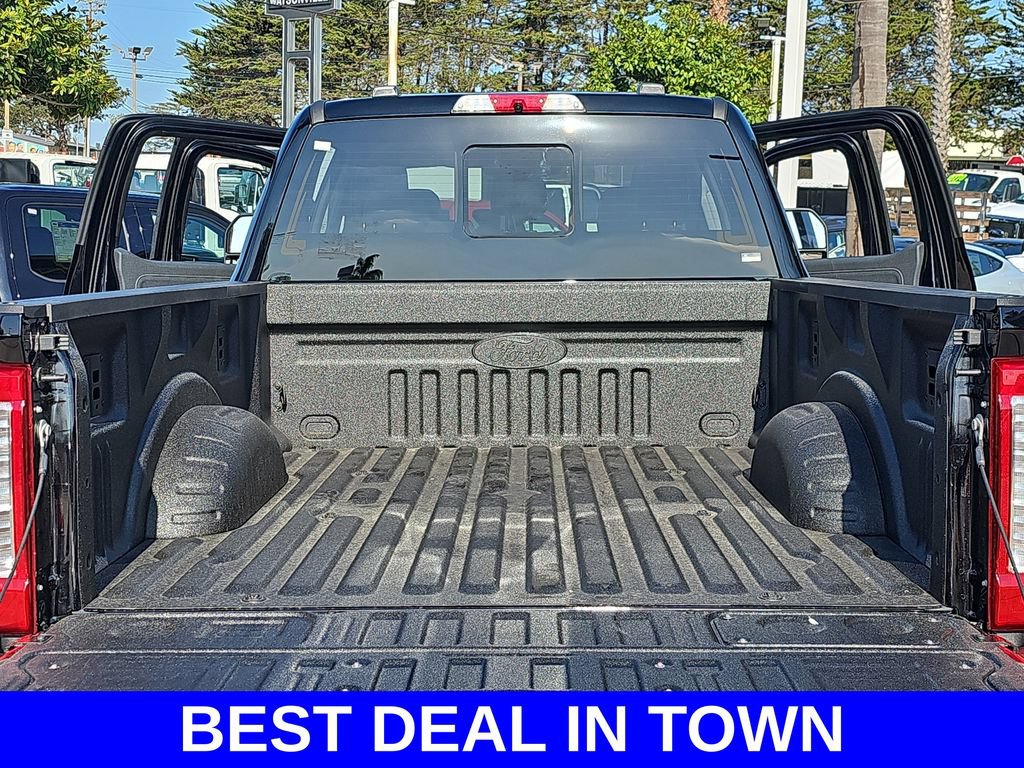 New 2026 Ford F250 Lariat w/ Black Appearance Package AWD/4WD image 12