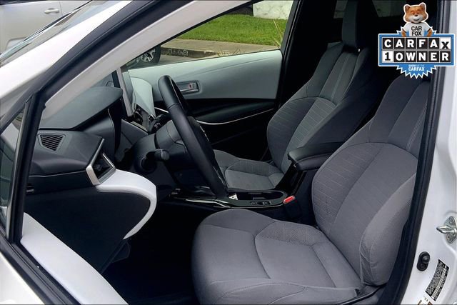 Used 2025 Toyota Corolla SE w/ SE Premium Package image 25