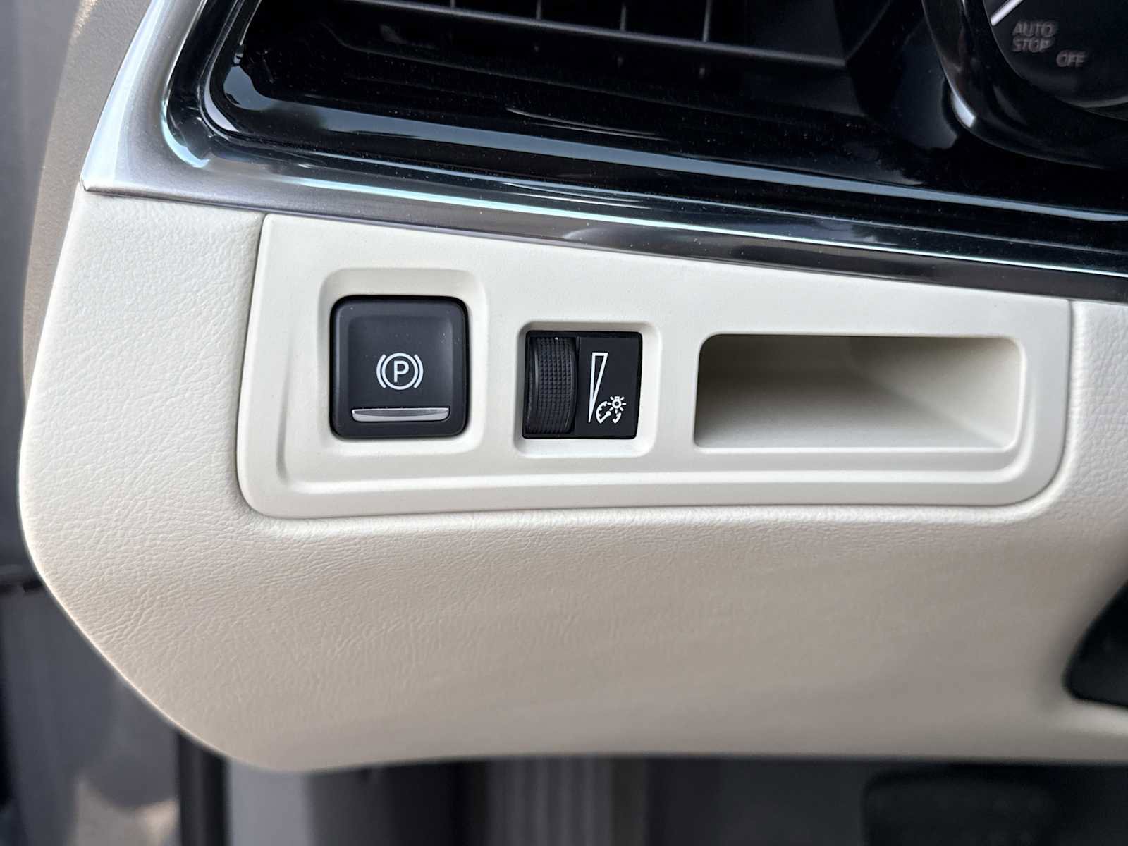 Used 2020 Cadillac XT6 Premium Luxury FWD image 13