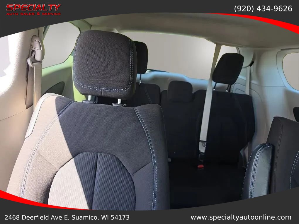 Used 2021 Chrysler Pacifica Touring w/ Cold Weather Group FWD image 30