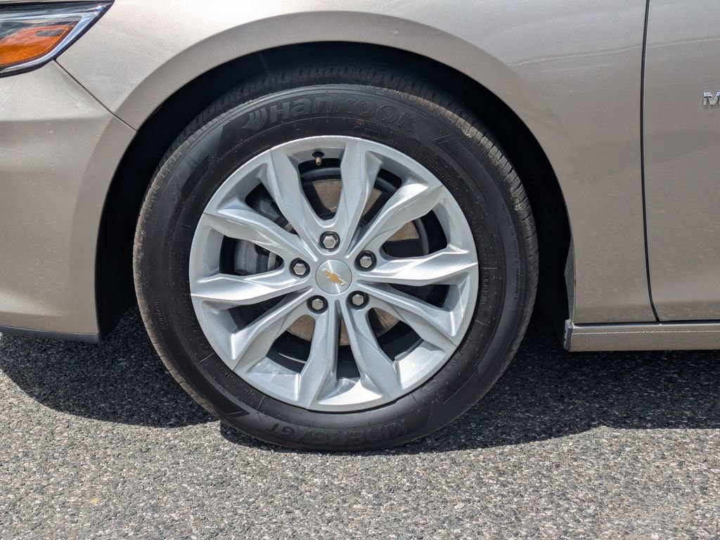 Used 2025 Chevrolet Malibu LT FWD image 11