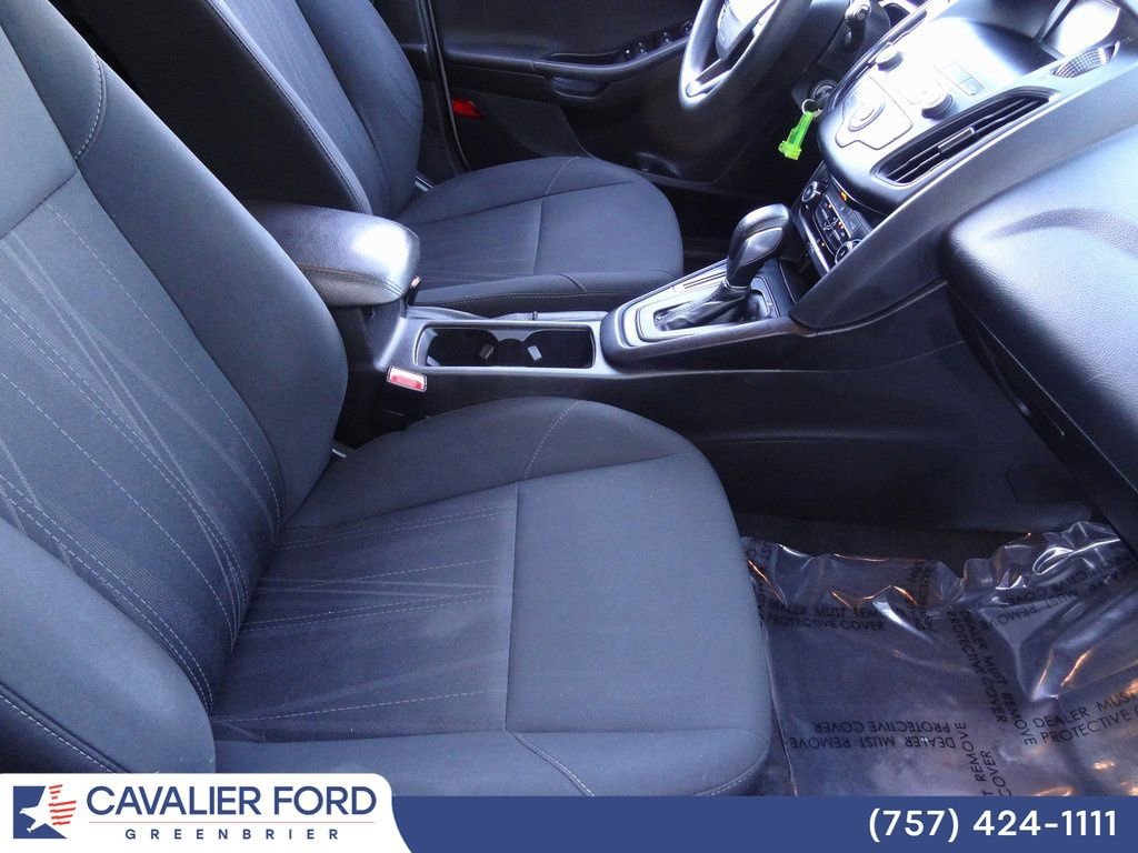 Certified 2018 Ford Focus SE image 14