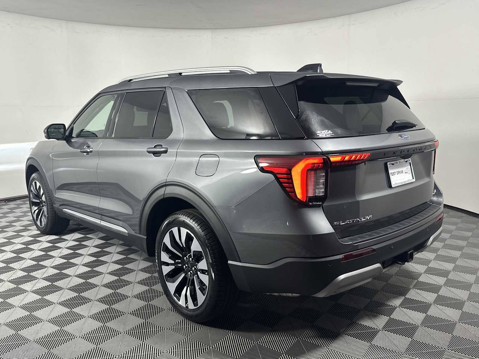 New 2026 Ford Explorer Platinum w/ LUX Leather Package AWD/4WD image 5