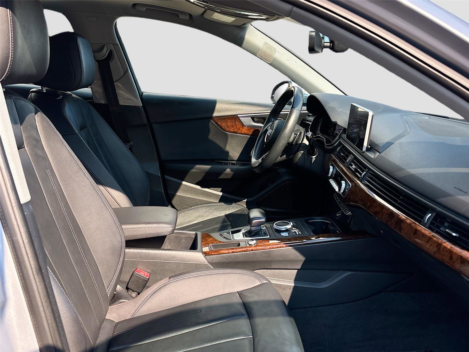 Used 2018 Audi A4 2.0T Ultra Premium Plus w/ Premium Plus Package image 32