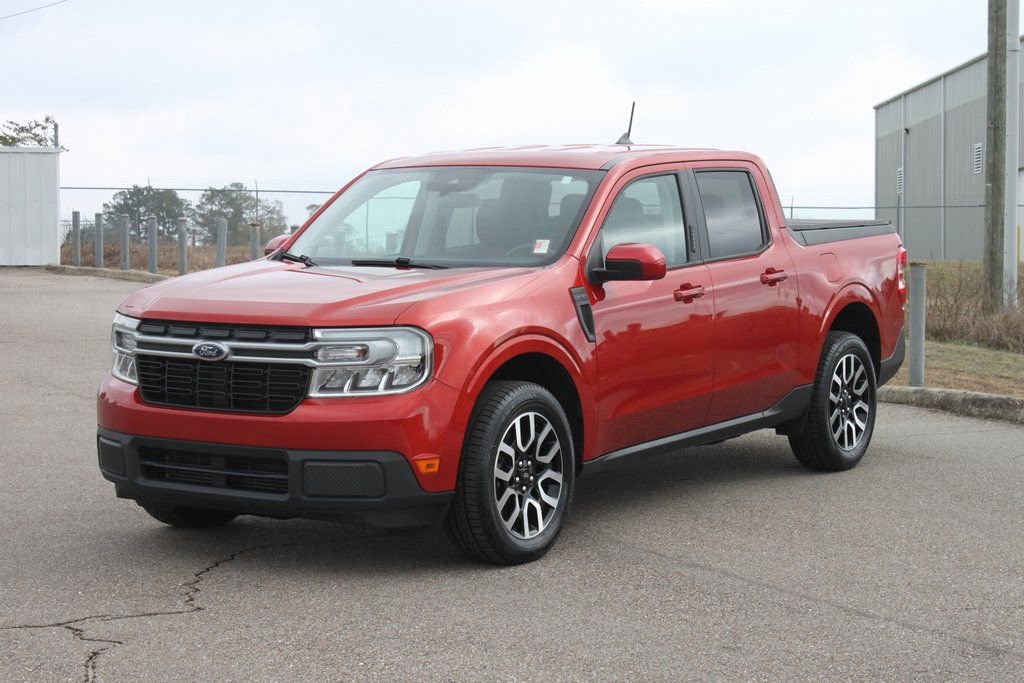 Used 2022 Ford Maverick Lariat FWD image 2