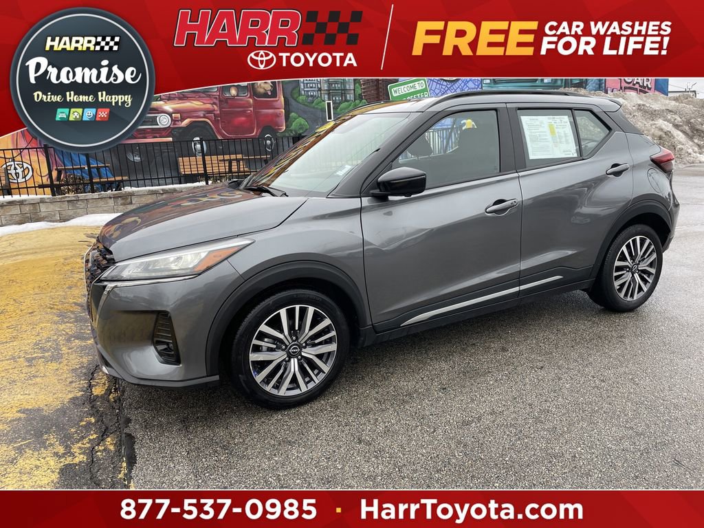 Used 2024 Nissan Kicks SR image 1