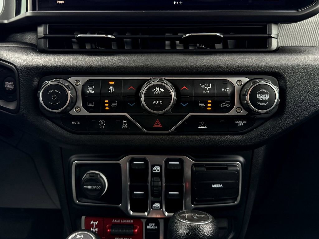 Used 2024 Jeep Gladiator Sport image 20