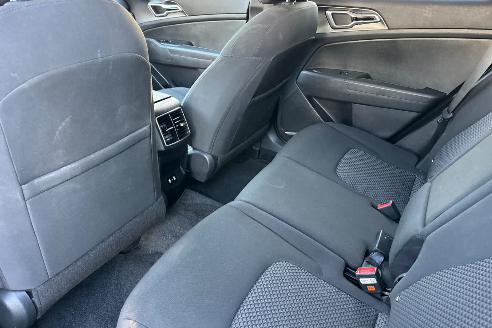 Used 2026 Kia Sportage LX FWD image 5