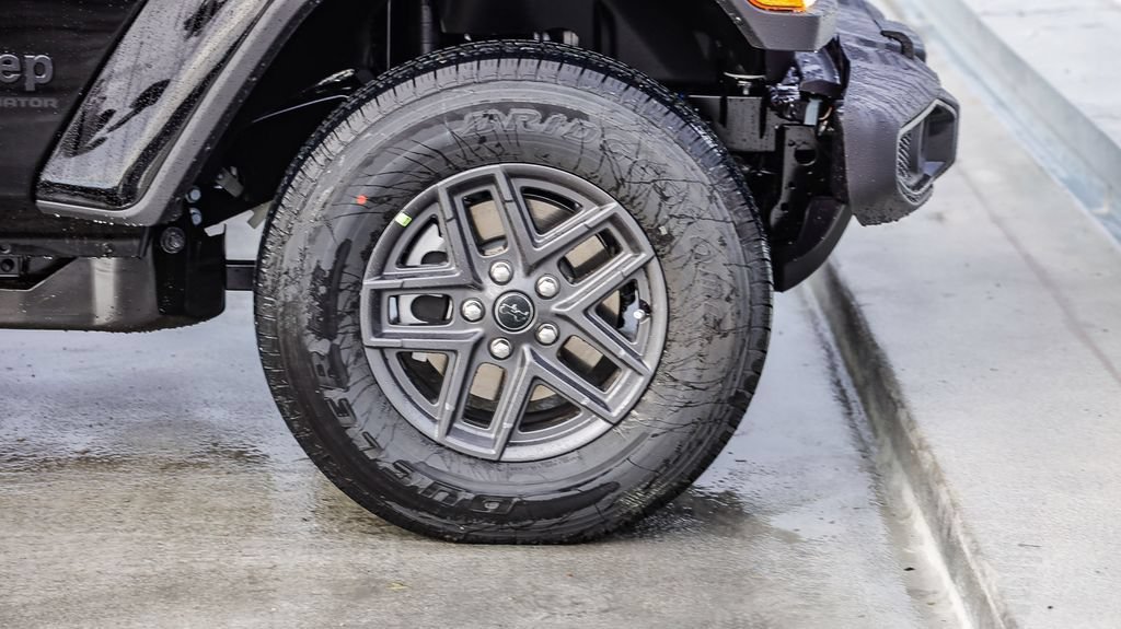 New 2026 Jeep Gladiator Sport AWD/4WD image 11