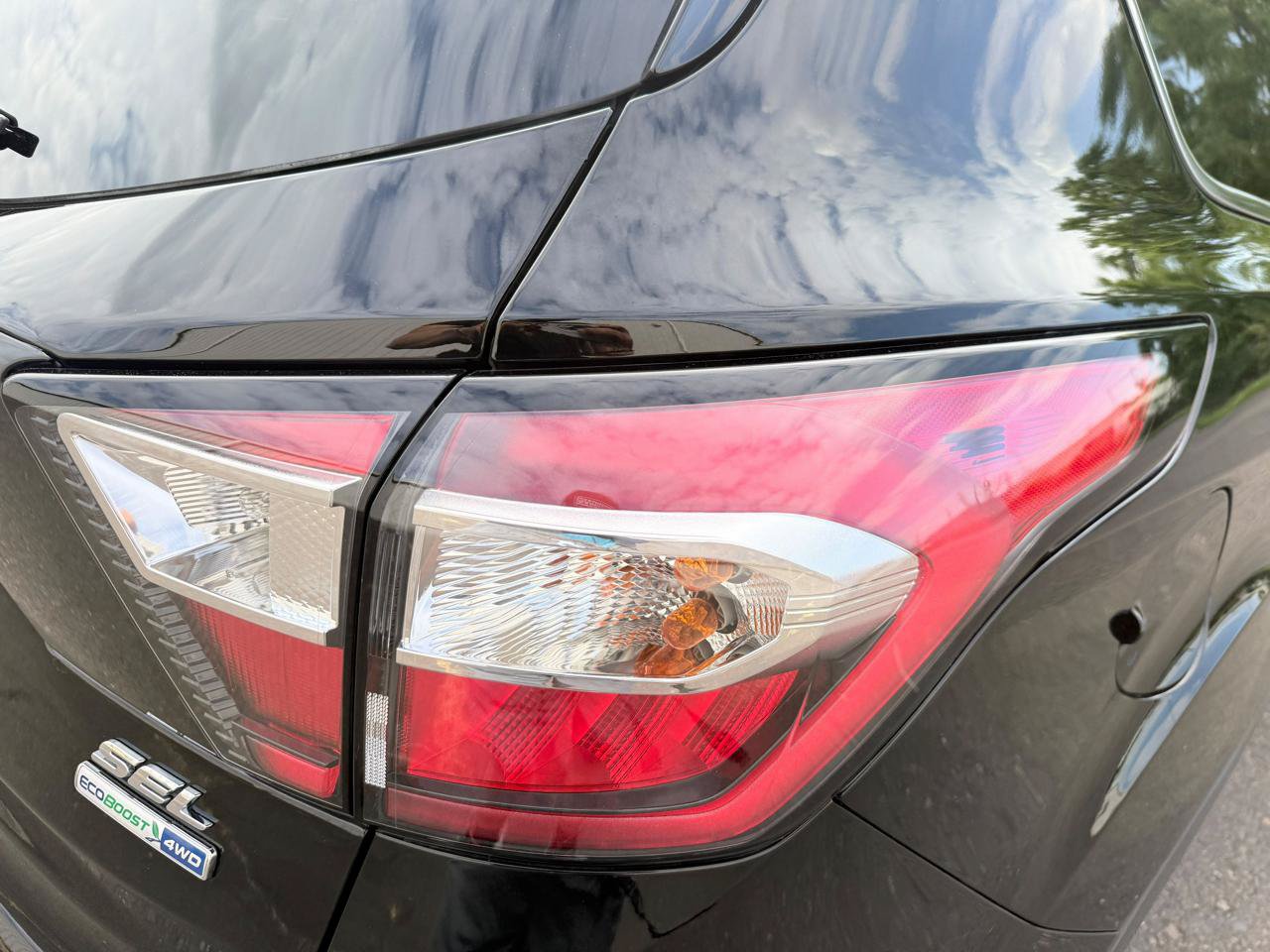 Used 2018 Ford Escape SEL AWD/4WD image 12