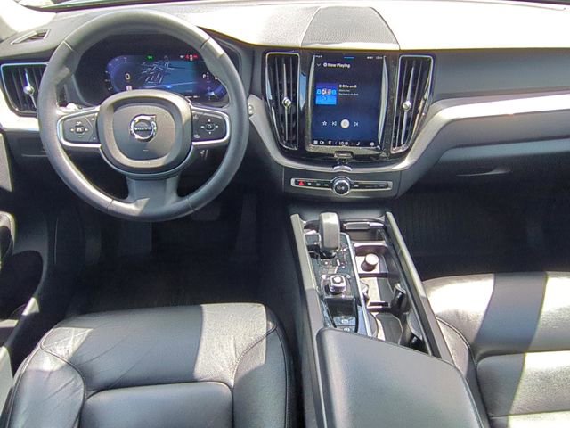 Used 2023 Volvo XC60 B5 Core w/ Climate Package AWD/4WD image 11