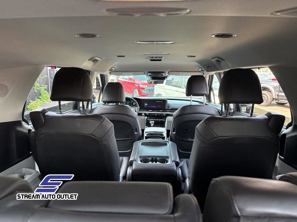 Used 2024 Kia Carnival SX image 11