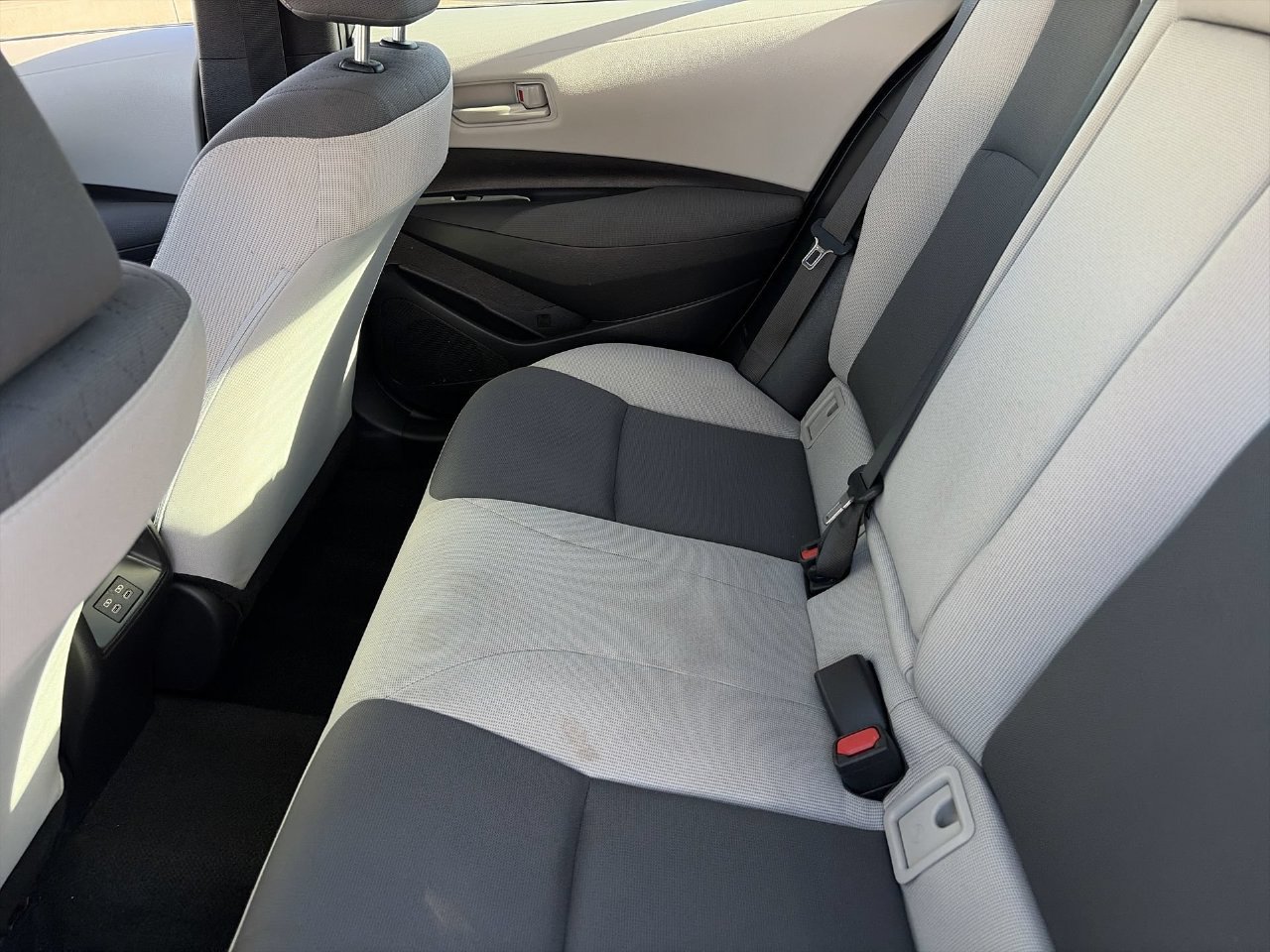 Used 2024 Toyota Corolla LE w/ LE Convenience Package FWD image 16