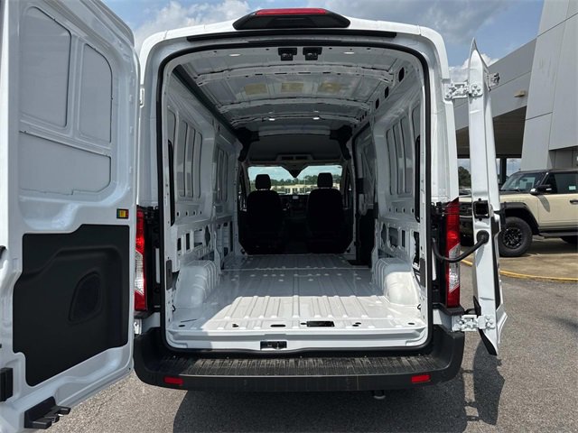 New 2025 Ford Transit 250 148 Medium Roof image 17