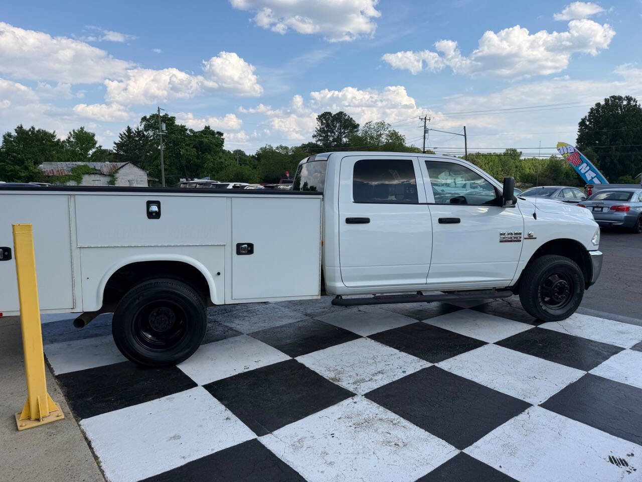 Used 2018 RAM 3500 Tradesman w/ Chrome Appearance Group AWD/4WD image 5