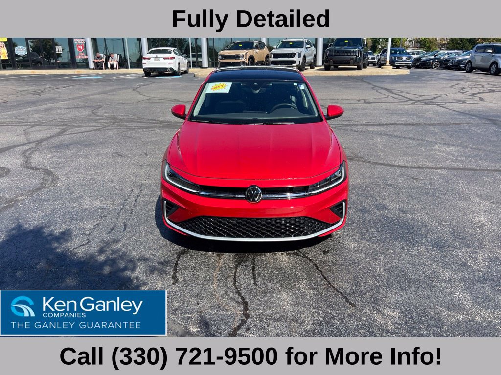 Used 2026 Volkswagen Jetta SE FWD image 4