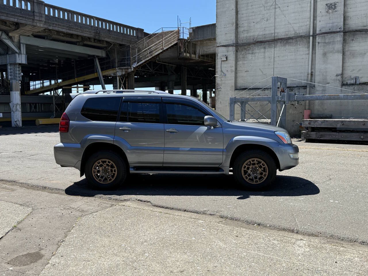 Used 2005 Lexus GX 470 AWD/4WD image 8