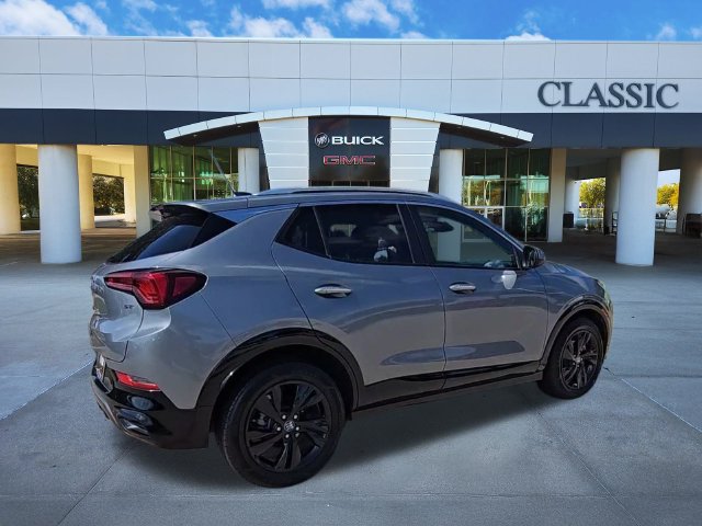 Used 2024 Buick Encore GX Sport Touring FWD image 8