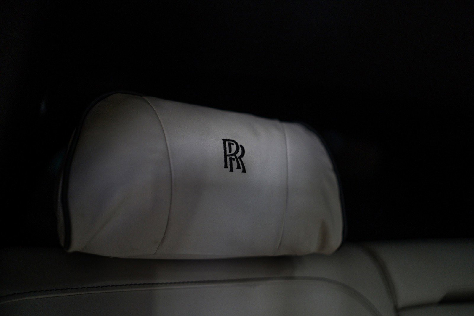 Used 2020 Rolls-Royce Cullinan image 15