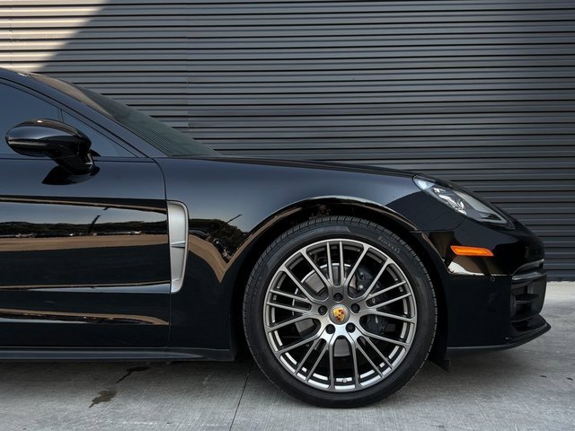 Certified 2023 Porsche Panamera Platinum Edition image 11