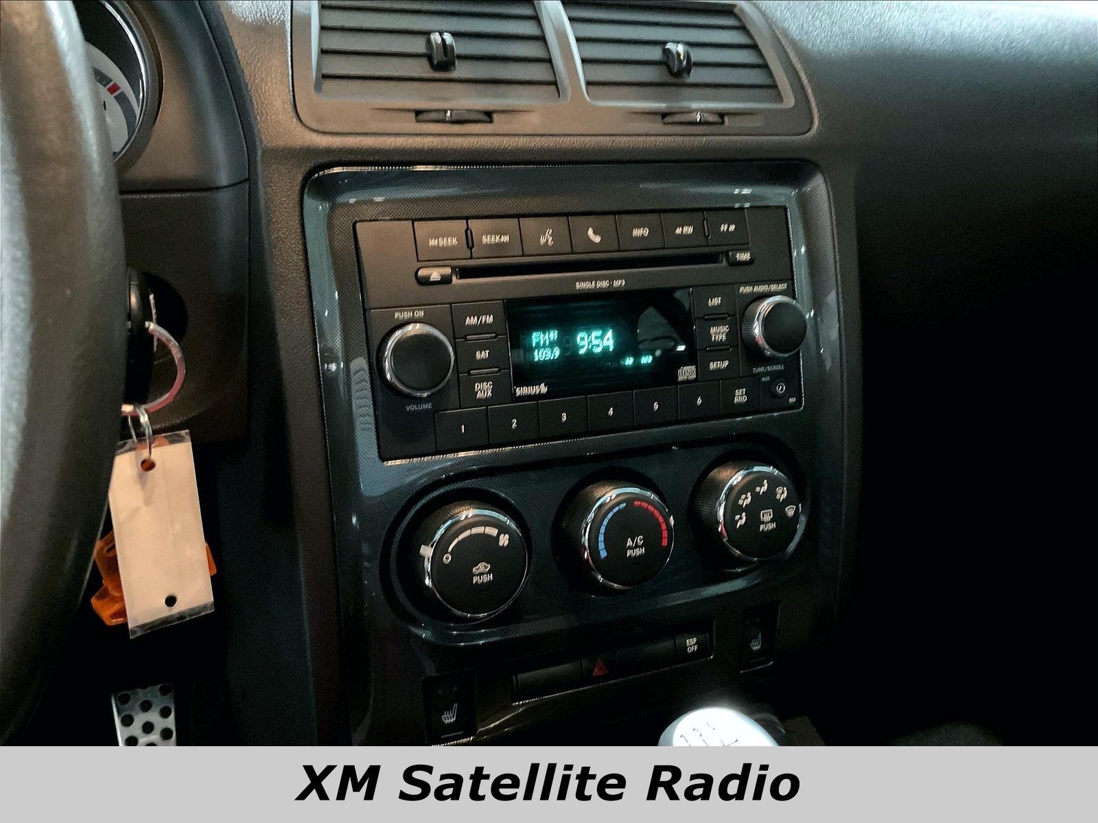 Used 2010 Dodge Challenger R/T RWD image 8