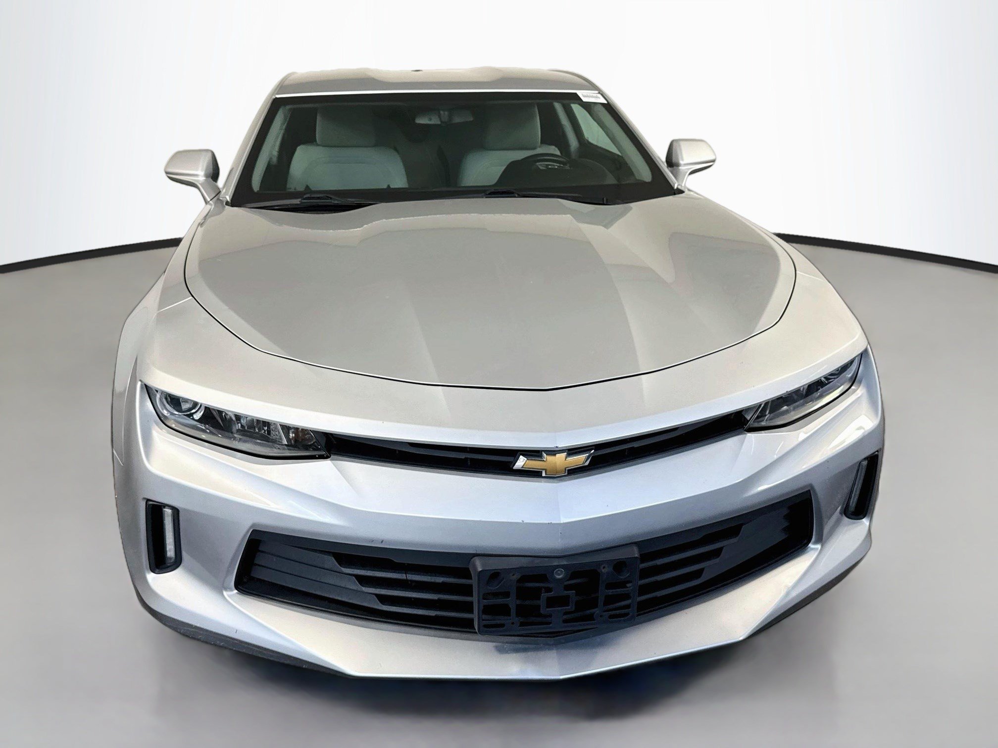 Used 2017 Chevrolet Camaro LT RWD image 2